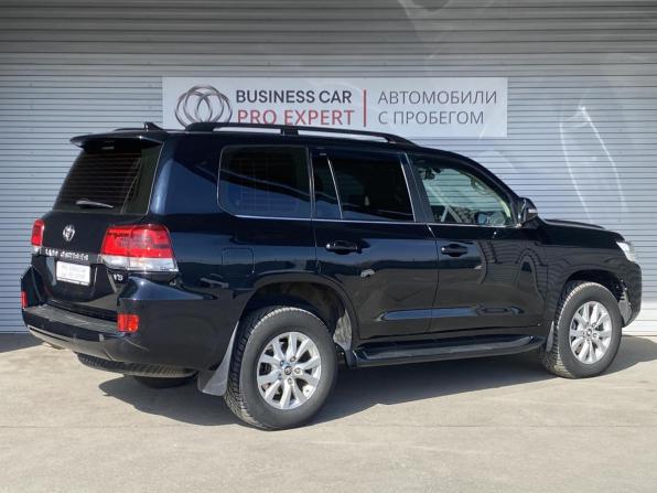 Toyota Land Cruiser 200 Series Рестайлинг 2 с пробегом 2017 года, цена 6 245 000 рублей, 165124 км, внедорожник, Автокод Объявления
