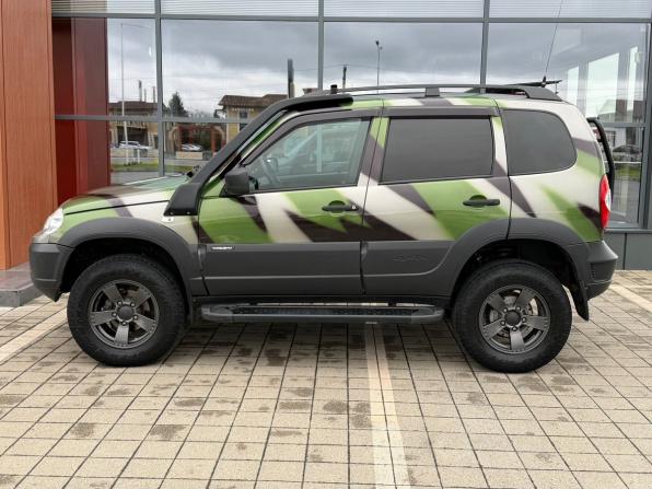 Chevrolet Niva I Рестайлинг с пробегом 2017 года, цена 930 000 рублей, 119000 км, внедорожник, Автокод Объявления