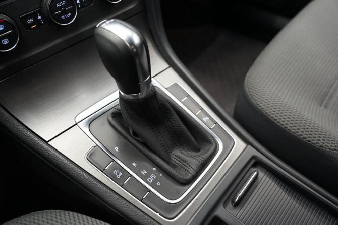 Volkswagen Golf VII с пробегом 2013 года, цена 1 240 000 рублей, 178000 км, хэтчбек, Автокод Объявления
