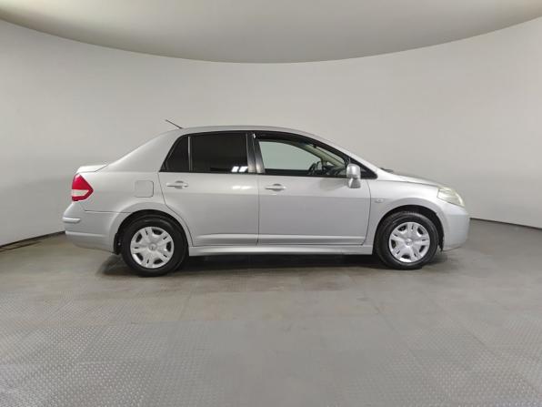 Nissan Tiida I Рестайлинг с пробегом 2010 года, цена 650 000 рублей, 207267 км, седан, Автокод Объявления