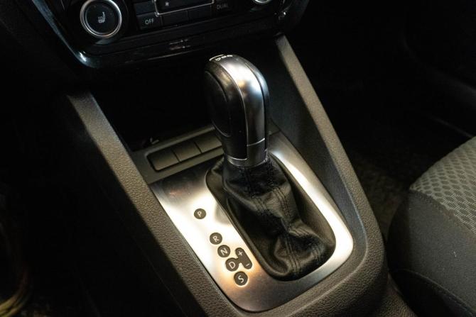Volkswagen Jetta VI с пробегом 2012 года, цена 1 155 000 рублей, 211364 км, седан, Автокод Объявления