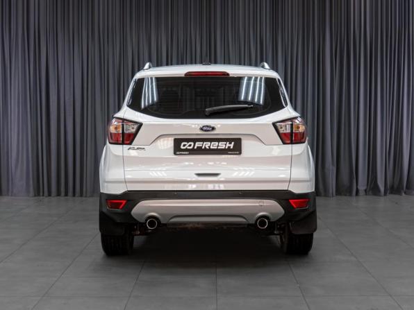 Ford Kuga II Рестайлинг с пробегом 2017 года, цена 1 769 000 рублей, 187472 км, внедорожник, Автокод Объявления