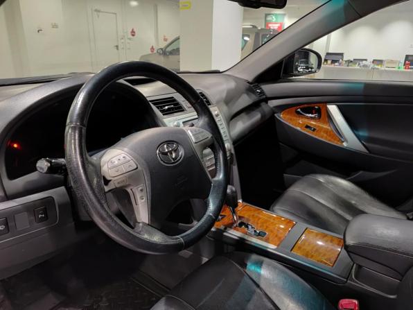 Toyota Camry VI (XV40) Рестайлинг с пробегом 2010 года, цена 990 000 рублей, 318740 км, седан, Автокод Объявления