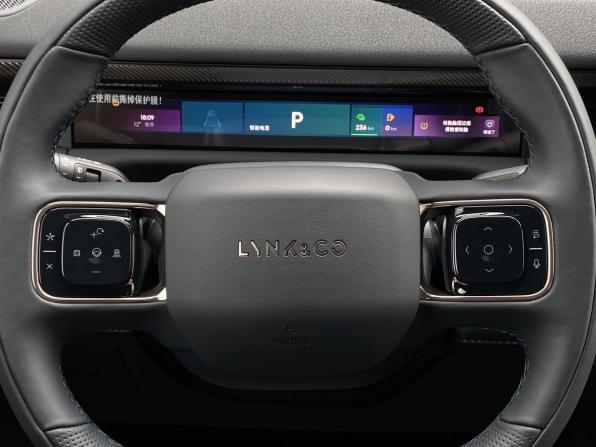 Lynk &amp; Co 900 с пробегом 2025 года, цена 8 190 000 рублей, 30 км, внедорожник, Автокод Объявления