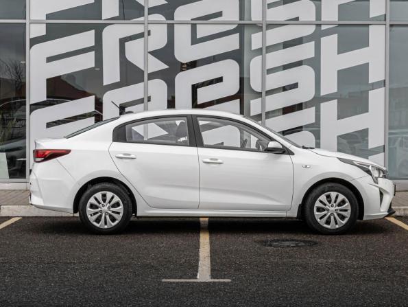 Kia Rio IV Рестайлинг с пробегом 2021 года, цена 1 380 000 рублей, 78803 км, седан, Автокод Объявления