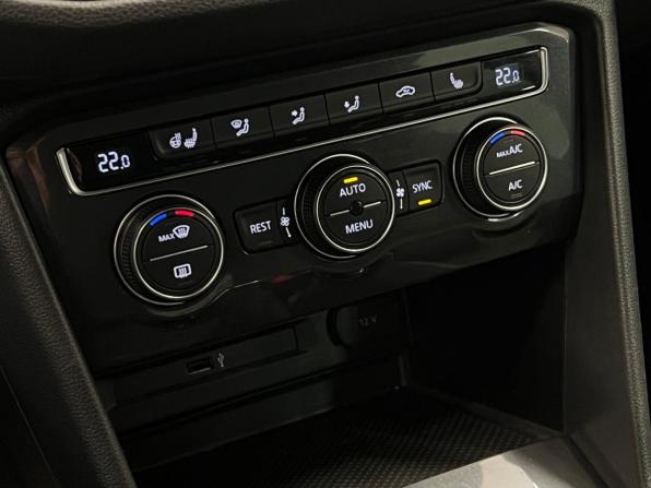 Volkswagen Tiguan II с пробегом 2018 года, цена 2 535 000 рублей, 84677 км, внедорожник, Автокод Объявления
