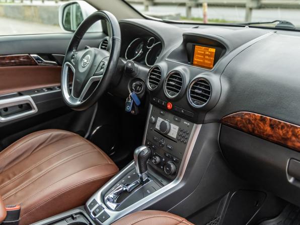 Opel Antara I Рестайлинг с пробегом 2014 года, цена 1 528 000 рублей, 97905 км, внедорожник, Автокод Объявления