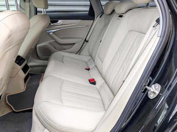 Audi A6 V (C8) с пробегом 2021 года, цена 4 090 000 рублей, 61100 км, седан, Автокод Объявления