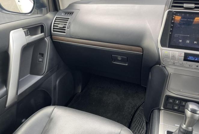 Toyota Land Cruiser Prado 150 Series Рестайлинг 2 с пробегом 2019 года, цена 4 690 000 рублей, 108235 км, внедорожник, Автокод Объявления