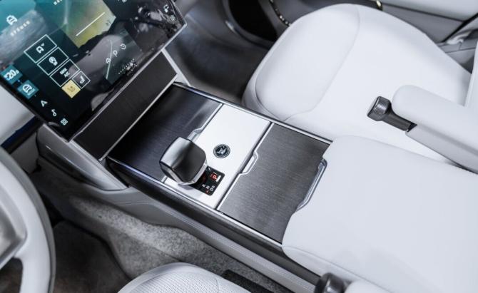 Новый Land Rover Range Rover V 2026 года, цена 35 500 000 рублей, внедорожник, Автокод Объявления