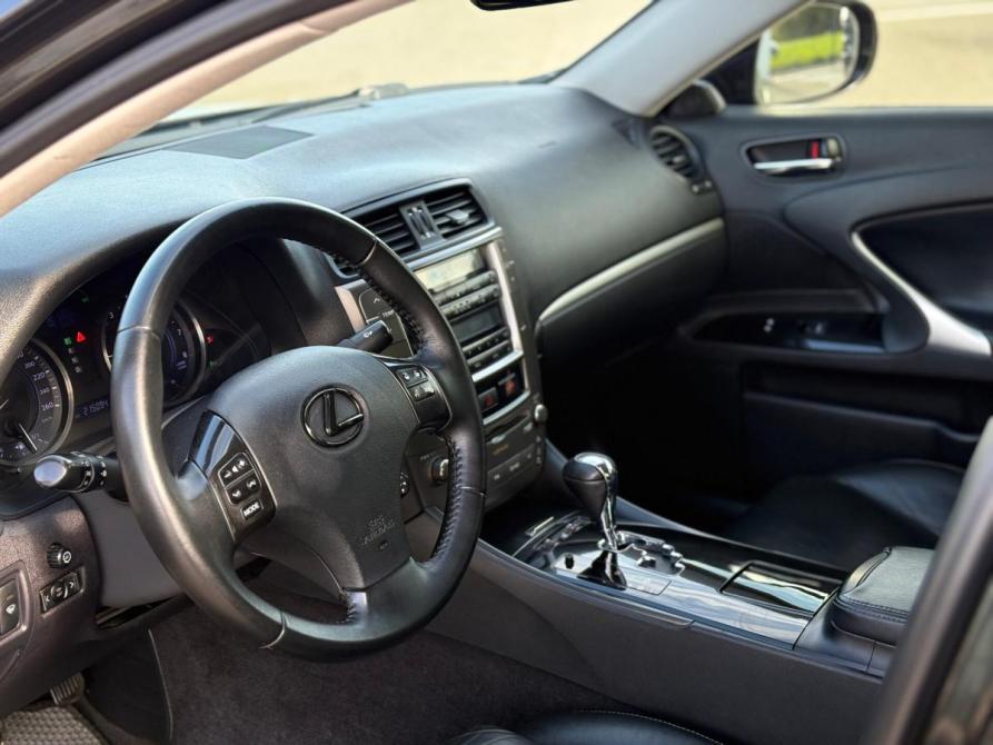 Lexus IS II Рестайлинг Томск  - изображение 12