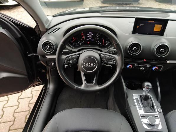 Audi A3 III (8V) Рестайлинг с пробегом 2018 года, цена 2 000 000 рублей, 103000 км, седан, Автокод Объявления