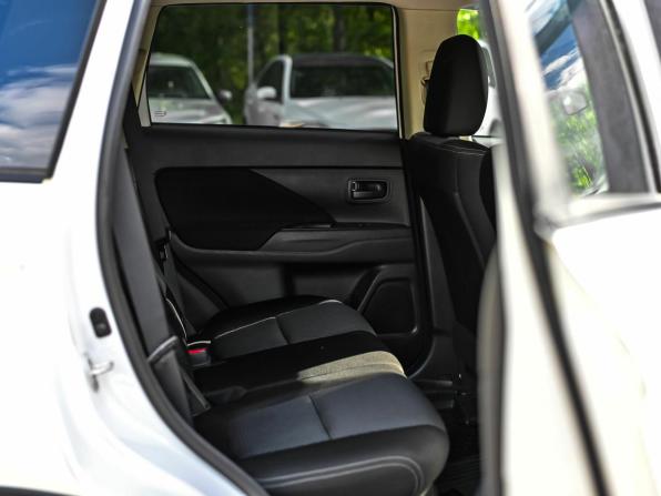 Mitsubishi Outlander III Рестайлинг 2 с пробегом 2018 года, цена 1 762 000 рублей, 112073 км, внедорожник, Автокод Объявления