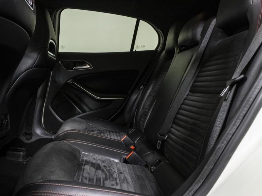 Mercedes-Benz GLA I (X156) Москва  - изображение 15