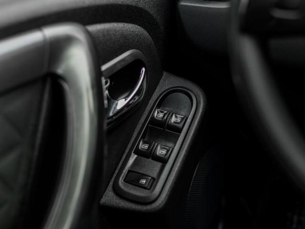 Renault Duster I Рестайлинг с пробегом 2017 года, цена 1 171 000 рублей, 138287 км, внедорожник, Автокод Объявления