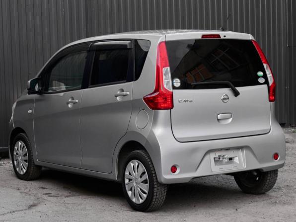 Nissan Dayz I Рестайлинг с пробегом 2018 года, цена 755 000 рублей, 110904 км, хэтчбек, Автокод Объявления