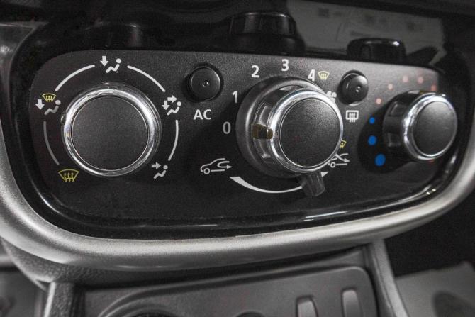 Renault Duster I с пробегом 2014 года, цена 1 159 000 рублей, 140000 км, внедорожник, Автокод Объявления