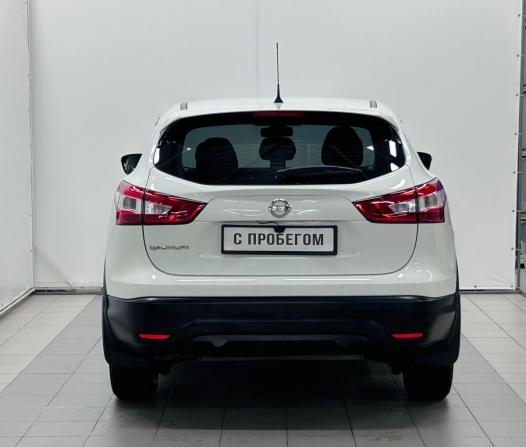Nissan Qashqai II с пробегом 2015 года, цена 1 629 000 рублей, 90598 км, внедорожник, Автокод Объявления