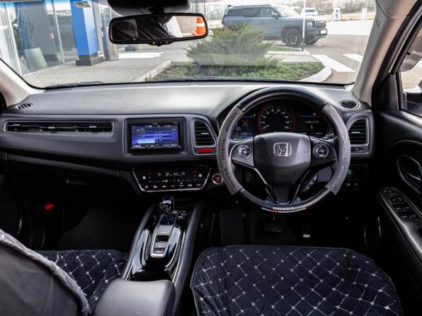 Honda Vezel I с пробегом 2015 года, цена 1 560 000 рублей, 148901 км, внедорожник, Автокод Объявления