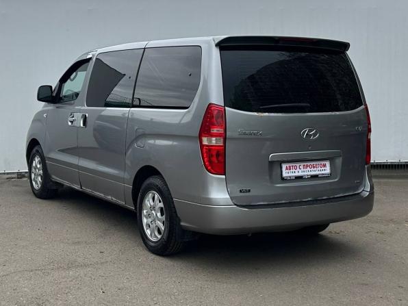 Hyundai Grand Starex I с пробегом 2011 года, цена 1 450 000 рублей, 227245 км, минивэн, Автокод Объявления