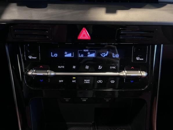 Kia Carnival IV с пробегом 2021 года, цена 3 640 000 рублей, 93706 км, минивэн, Автокод Объявления