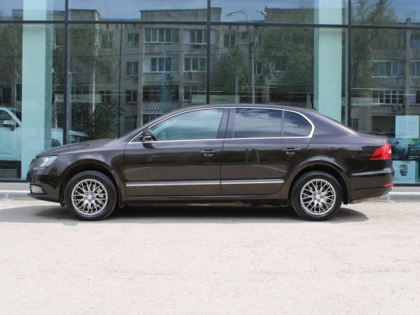 Skoda Superb II Рестайлинг с пробегом 2013 года, цена 1 175 000 рублей, 175865 км, лифтбек, Автокод Объявления