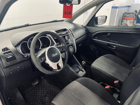 Kia Venga I с пробегом 2013 года, цена 650 000 рублей, 278000 км, минивэн, Автокод Объявления