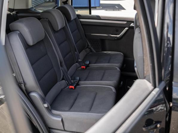 Volkswagen Touran I Рестайлинг 2 с пробегом 2013 года, цена 1 249 000 рублей, 67243 км, компактвэн, Автокод Объявления