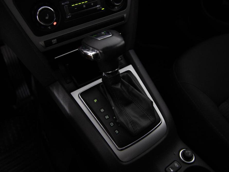 Skoda Octavia II (A5) Рестайлинг Санкт-Петербург  - изображение 12