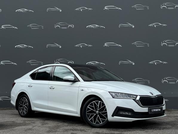 Skoda Octavia IV (A8) с пробегом 2021 года, цена 2 166 400 рублей, 104136 км, лифтбек, Автокод Объявления