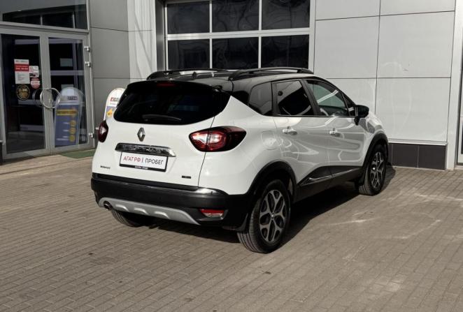 Renault Kaptur I с пробегом 2016 года, цена 1 590 000 рублей, 123298 км, внедорожник, Автокод Объявления