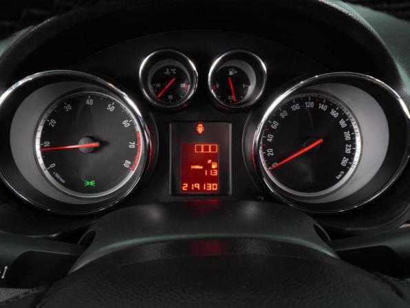 Opel Insignia I с пробегом 2011 года, цена 754 000 рублей, 219130 км, лифтбек, Автокод Объявления