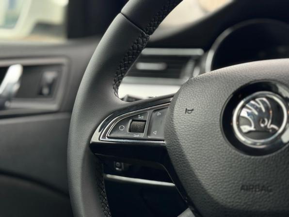 Skoda Superb II Рестайлинг с пробегом 2013 года, цена 1 049 000 рублей, 165214 км, лифтбек, Автокод Объявления