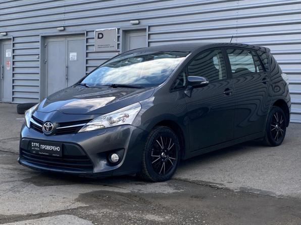 Toyota Verso I Рестайлинг с пробегом 2013 года, цена 1 419 000 рублей, 148021 км, компактвэн, Автокод Объявления