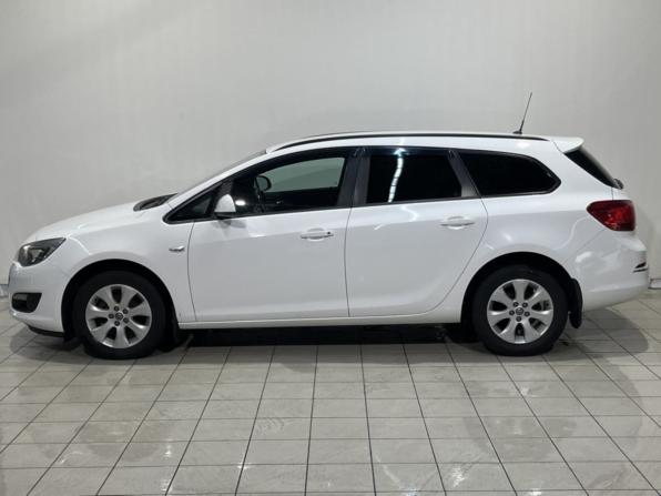 Opel Astra J Рестайлинг с пробегом 2014 года, цена 885 000 рублей, 122943 км, универсал, Автокод Объявления