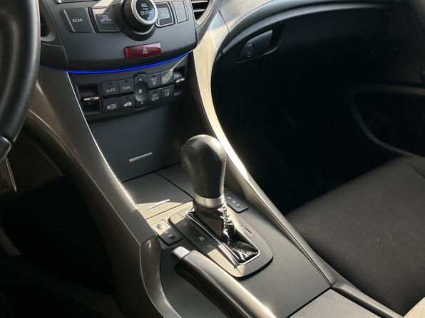 Honda Accord VIII Рестайлинг с пробегом 2011 года, цена 1 170 000 рублей, 257888 км, седан, Автокод Объявления