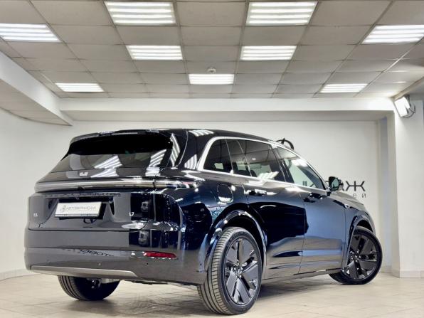 Li Auto (Lixiang) L7 I Рестайлинг с пробегом 2025 года, цена 8 490 000 рублей, 33 км, внедорожник, Автокод Объявления