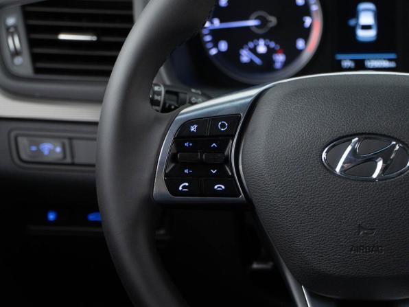 Hyundai Sonata VII (LF) Рестайлинг с пробегом 2017 года, цена 1 779 050 рублей, 125036 км, седан, Автокод Объявления