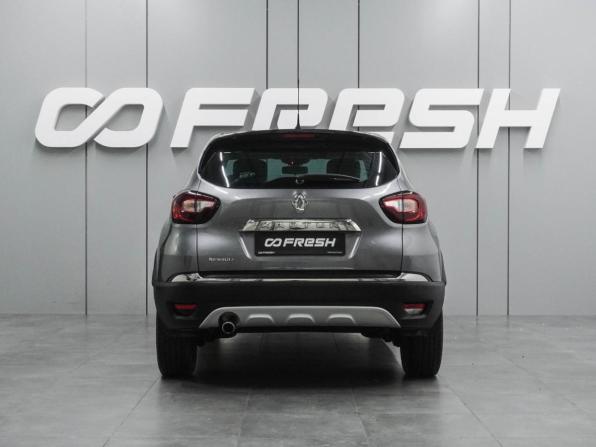 Renault Kaptur I с пробегом 2018 года, цена 1 399 000 рублей, 91621 км, внедорожник, Автокод Объявления
