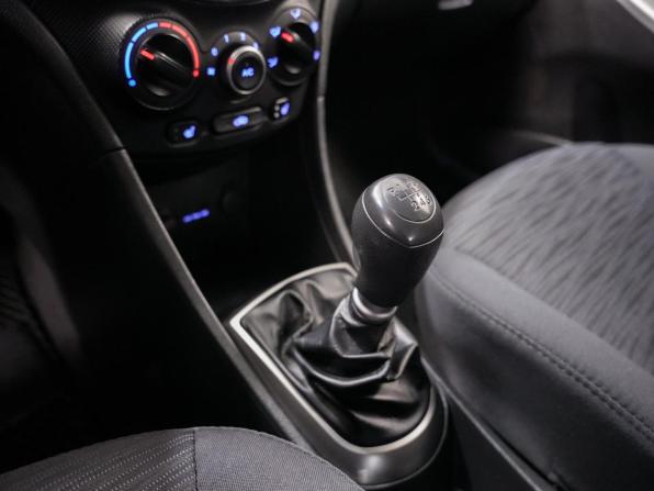 Hyundai Solaris I Рестайлинг с пробегом 2015 года, цена 1 017 000 рублей, 80200 км, седан, Автокод Объявления