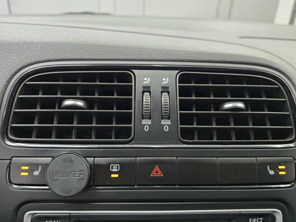 Volkswagen Polo V с пробегом 2014 года, цена 899 000 рублей, 187928 км, седан, Автокод Объявления