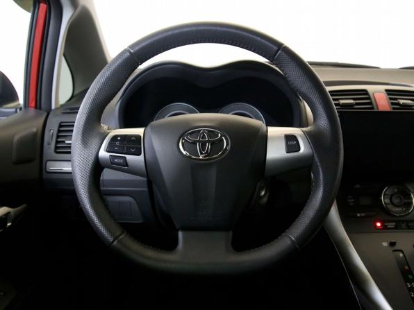 Toyota Auris I Рестайлинг с пробегом 2012 года, цена 1 250 000 рублей, 50915 км, хэтчбек, Автокод Объявления