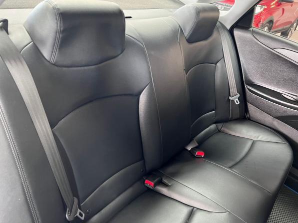 Hyundai Sonata VI (YF) с пробегом 2011 года, цена 1 120 000 рублей, 179814 км, седан, Автокод Объявления