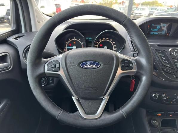Ford Tourneo Courier I с пробегом 2017 года, цена 999 900 рублей, 267595 км, компактвэн, Автокод Объявления