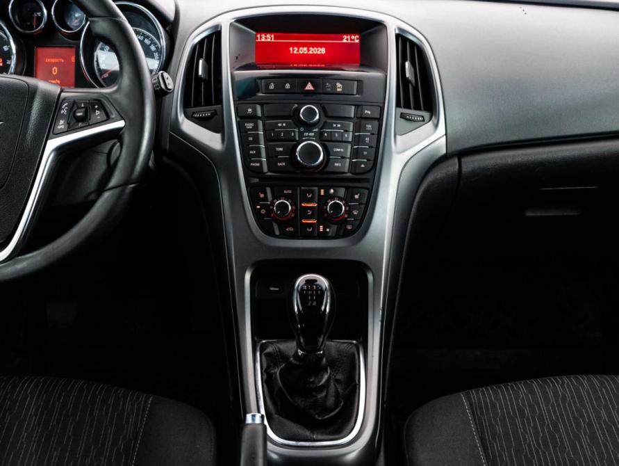 Opel Astra J Рестайлинг Санкт-Петербург  - изображение 14