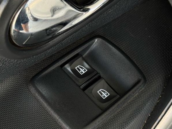 Renault Logan II с пробегом 2016 года, цена 719 000 рублей, 99755 км, седан, Автокод Объявления