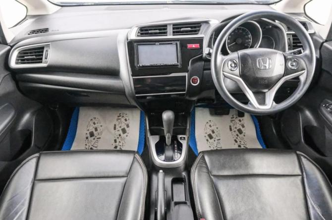Honda Fit III с пробегом 2015 года, цена 999 000 рублей, 84000 км, хэтчбек, Автокод Объявления