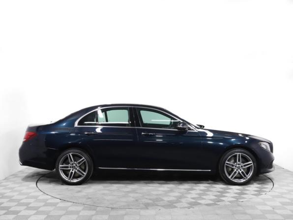 Mercedes-Benz E-Класс V (W213 S213 C238) с пробегом 2017 года, цена 3 999 000 рублей, 46271 км, седан, Автокод Объявления