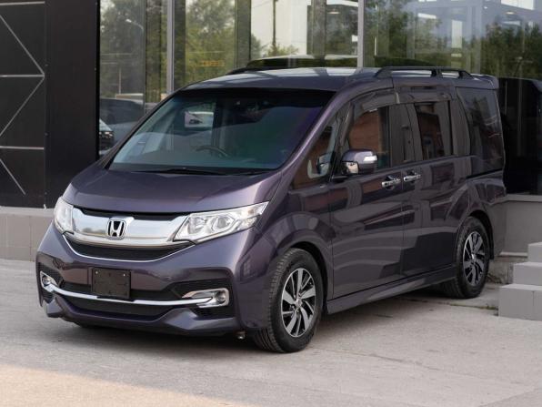 Honda Stepwgn V с пробегом 2016 года, цена 1 850 000 рублей, 114964 км, минивэн, Автокод Объявления