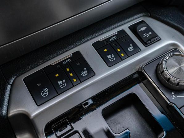 Toyota Land Cruiser 200 Series Рестайлинг 2 с пробегом 2019 года, цена 7 699 000 рублей, 134154 км, внедорожник, Автокод Объявления